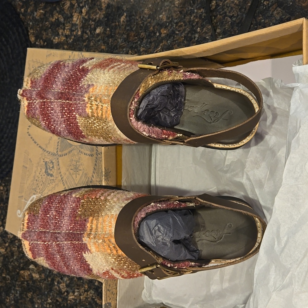 Astrid Platform Mule 7.5 NEW